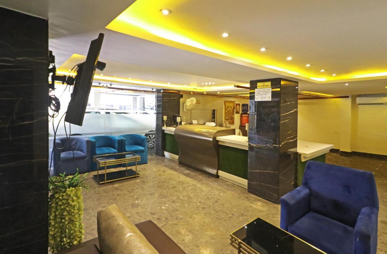 The Ivy Grand Hotel In City Centre With Free Secured Parking New Delhi Exterior photo