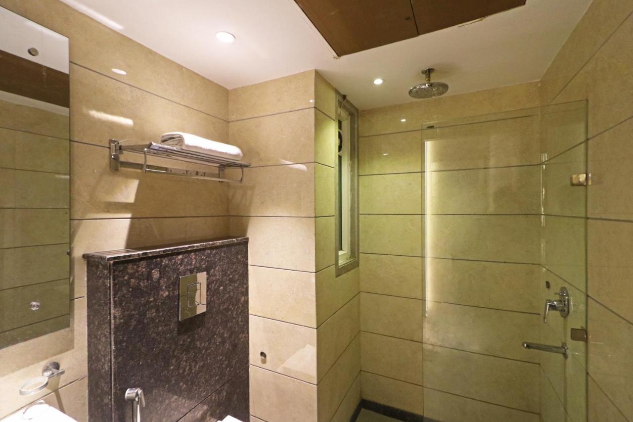The Ivy Grand Hotel In City Centre With Free Secured Parking New Delhi Exterior photo